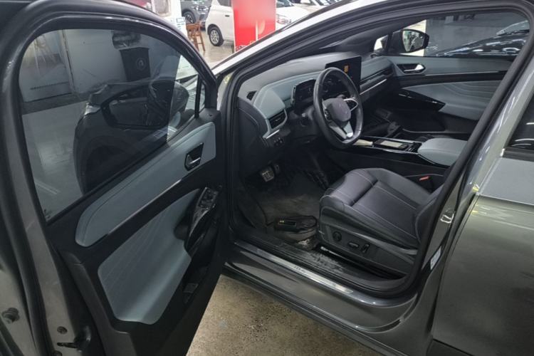 Used Volkswagen ID.4 X 2023 Pure Smart Edition Driver Seat