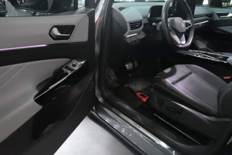 Used Volkswagen ID.4 X 2023 Pure Smart Edition Driver Seat