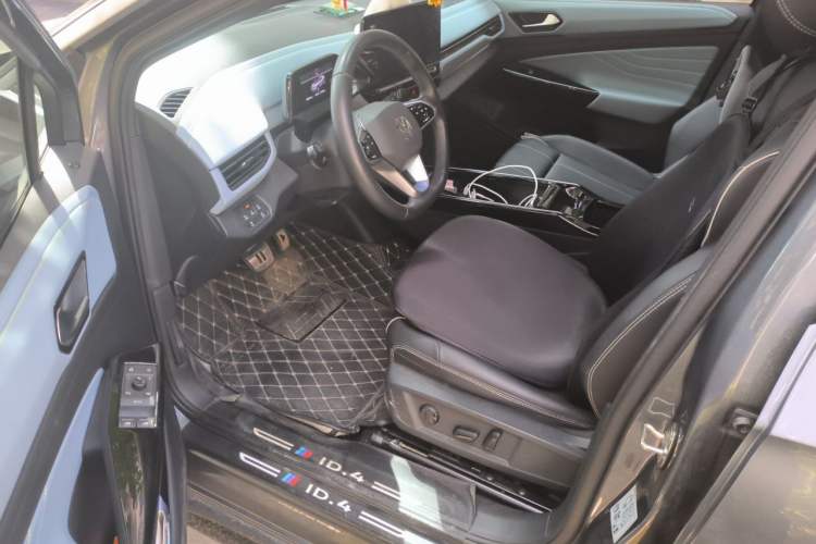 Used Volkswagen ID.4 X 2023 Pure Smart Edition Driver Seat