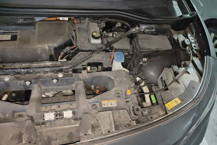 Used Volkswagen ID.4 X 2023 Ultra-Intelligent Long-Range Version Engine Bay Left