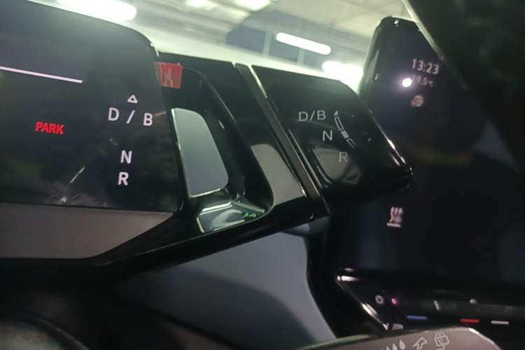 Used Volkswagen ID.4 X 2023 Upgraded Model Ultra-Long Range Version Gear Lever