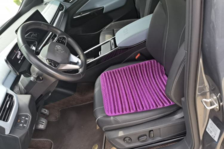 Used Volkswagen ID.4 X 2023 Pure Smart Edition Left Front Seat