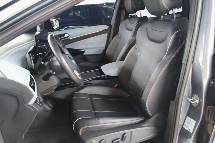Used Volkswagen ID.4 X 2023 Upgraded Model Pure Long-Range Version Left Front Seat