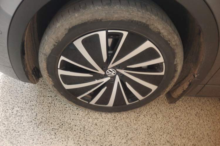 Used Volkswagen ID.4 X 2023 Upgraded Model Smart Enjoyment Long-Range Version Left Front Wheel Hub