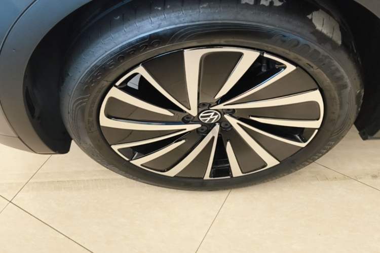 Used Volkswagen ID.4 X 2023 Upgraded Model Pure Long-Range Version Left Front Wheel Hub