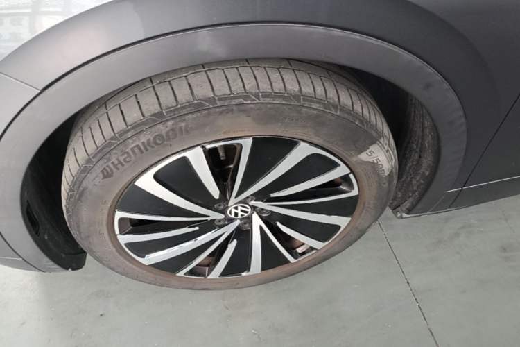 Used Volkswagen ID.4 X 2023 Upgraded Model Ultra-Long Range Version Left Front Wheel Hub