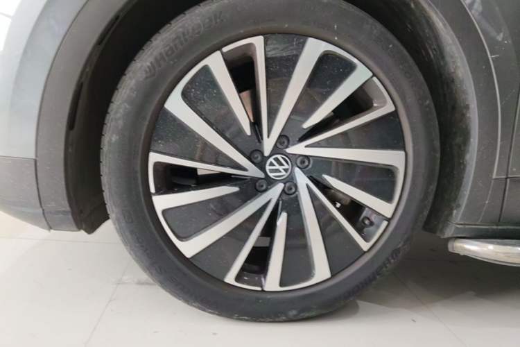 Used Volkswagen ID.4 X 2023 Upgraded Model Pure Long-Range Version Left Front Wheel Hub