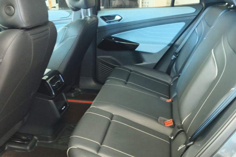 Used Volkswagen ID.4 X 2023 Upgraded Model Pure Long-Range Version Left Rear Seat