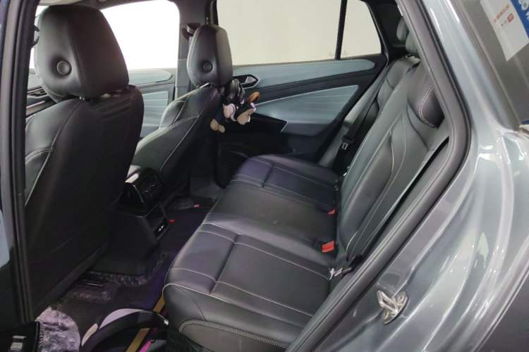 Used Volkswagen ID.4 X 2023 Upgraded Model Pure Long-Range Version Left Rear Seat
