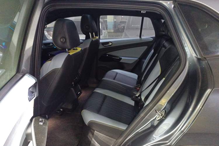 Used Volkswagen ID.4 X 2023 Upgraded Model Ultra-Long Range Version Left Rear Seat
