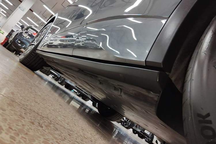Used Volkswagen ID.4 X 2023 Upgraded Model Ultra-Long Range Version Left Side Sill