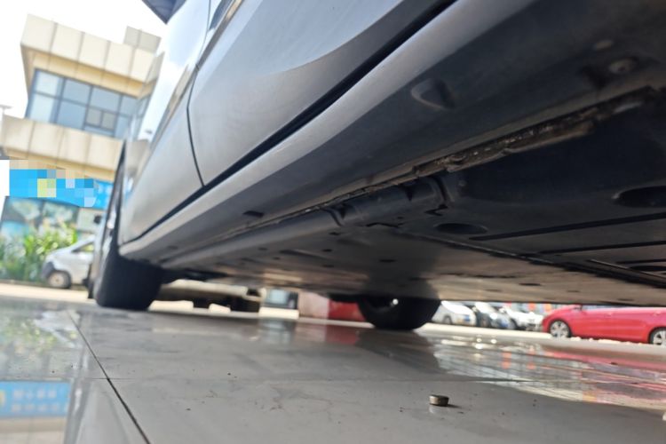 Used Volkswagen ID.4 X 2023 Pure Smart Edition Left Side Sill