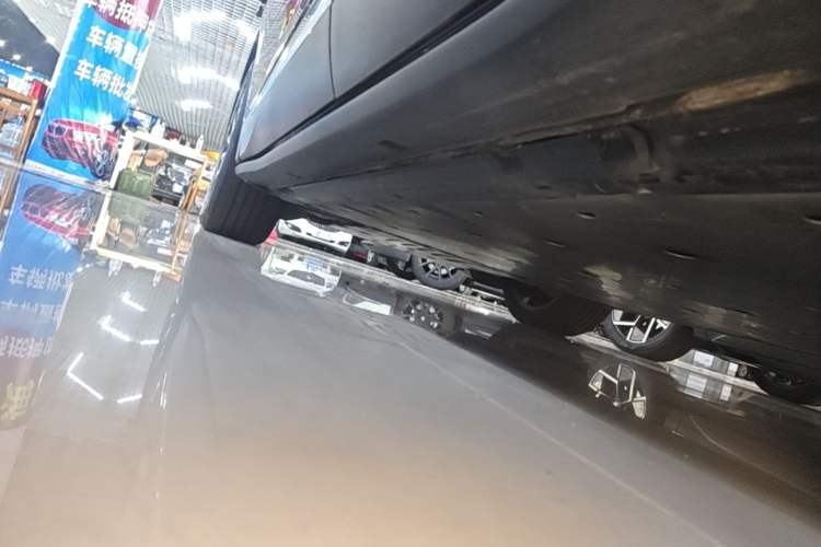 Used Volkswagen ID.4 X 2023 Smart Enjoyment Long-Range Version Left Side Sill