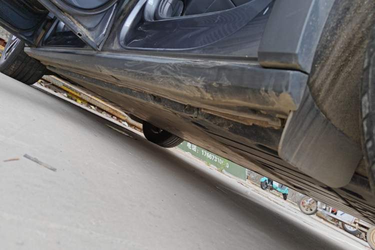 Used Volkswagen ID.4 X 2023 Upgraded Model Pure Intelligent Enjoyment Version Left Side Sill
