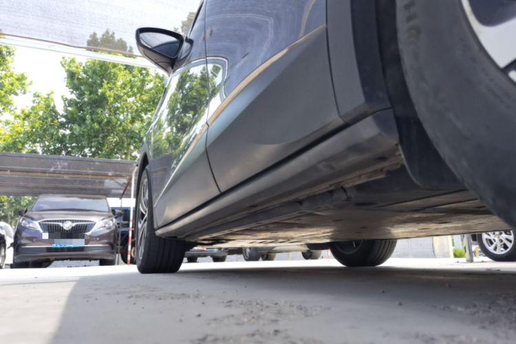 Used Volkswagen ID.4 X 2023 Pure Smart Edition Left Side Sill