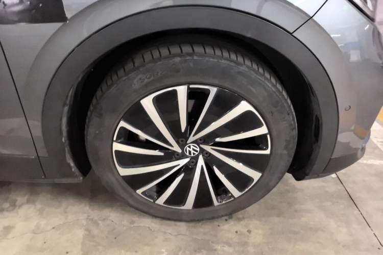 Used Volkswagen ID.4 X 2023 Smart Enjoyment Long-Range Version Right Front Wheel Hub