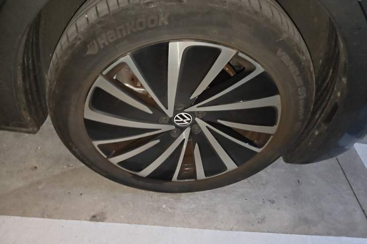 Used Volkswagen ID.4 X 2023 Ultra-Intelligent Long-Range Version Right Front Wheel Hub