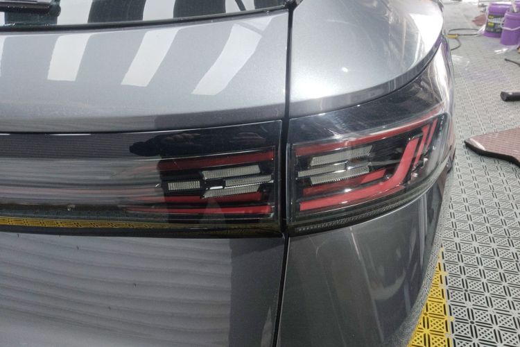 Used Volkswagen ID.4 X 2023 Pure Long-Range Version Right Rear Taillight