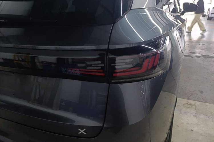 Used Volkswagen ID.4 X 2023 Upgraded Model Ultra-Long Range Version Right Rear Taillight