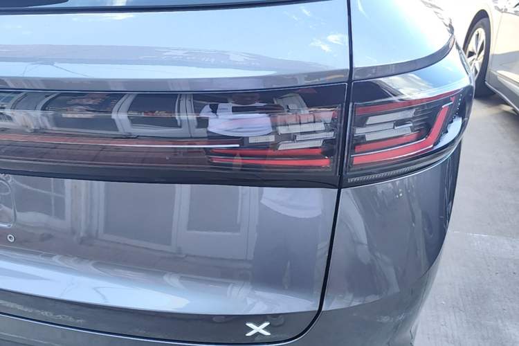 Used Volkswagen ID.4 X 2023 Upgraded Model Ultra-Long Range Version Right Rear Taillight