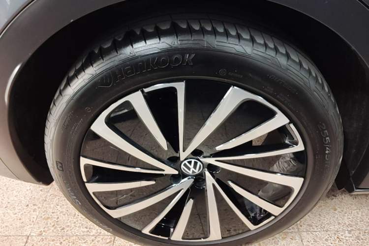 Used Volkswagen ID.4 X 2023 Upgraded Model Ultra-Long Range Version Right Rear Wheel Hub