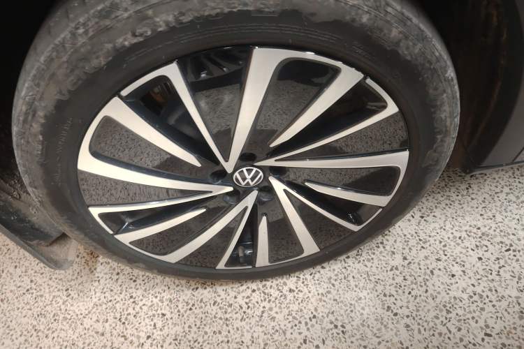Used Volkswagen ID.4 X 2023 Upgraded Model Smart Enjoyment Long-Range Version Right Rear Wheel Hub