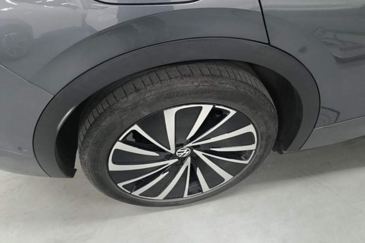 Used Volkswagen ID.4 X 2023 Upgraded Model Ultra-Long Range Version Right Rear Wheel Hub