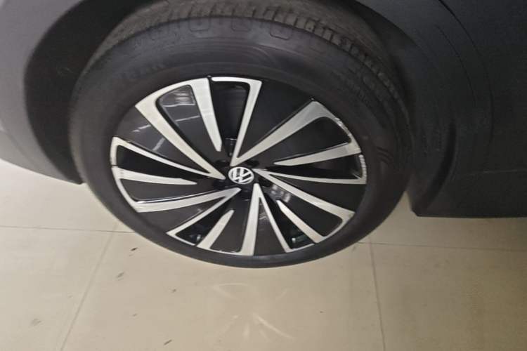 Used Volkswagen ID.4 X 2023 Smart Enjoyment Long-Range Version Right Rear Wheel Hub