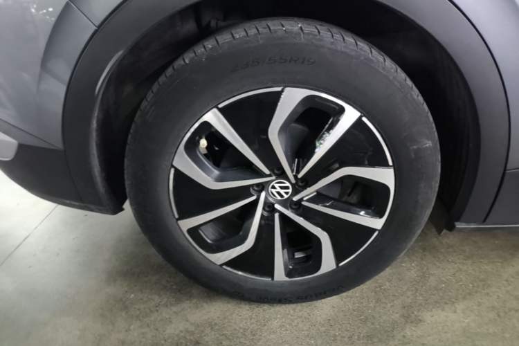 Used Volkswagen ID.4 X 2023 Pure Smart Edition Right Rear Wheel Hub