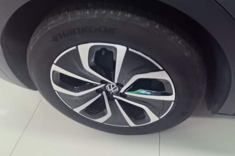 Used Volkswagen ID.4 X 2023 Upgraded Model Pure Intelligent Enjoyment Version Right Rear Wheel Hub
