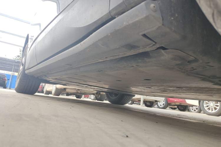 Used Volkswagen ID.4 X 2023 Pure Smart Edition Right Side Sill