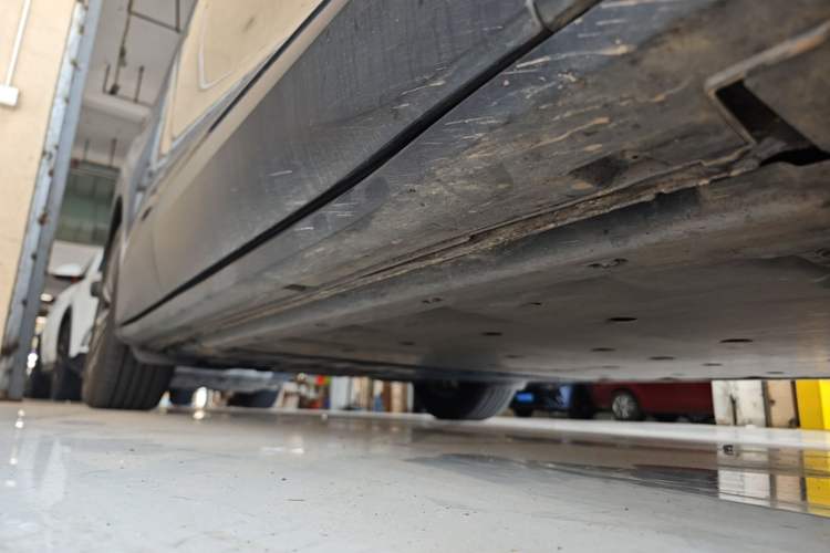 Used Volkswagen ID.4 X 2023 Pure Smart Edition Right Side Sill