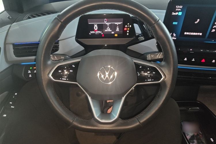 Used Volkswagen ID.4 X 2023 Smart Enjoyment Long-Range Version Steering Wheel