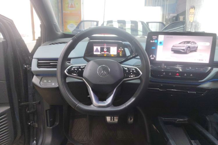 Used Volkswagen ID.4 X 2023 Pure Long-Range Version Steering Wheel