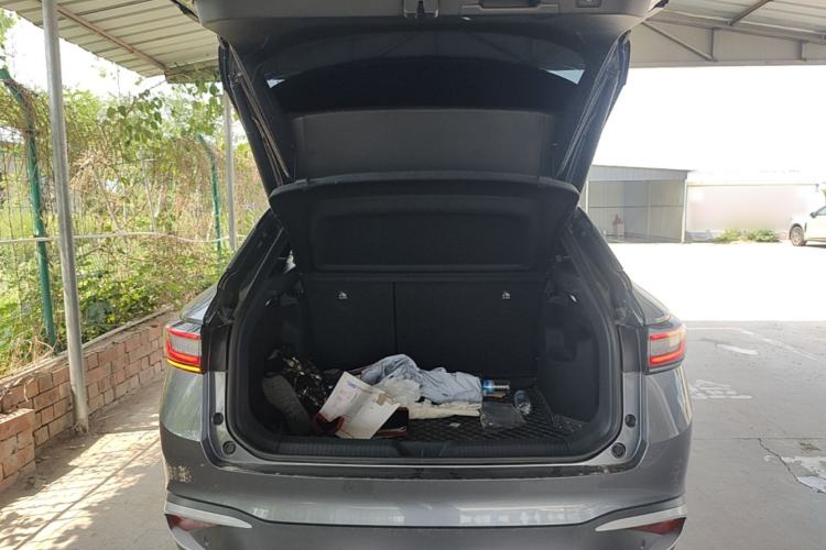 Used Volkswagen ID.4 X 2023 Pure Smart Edition Trunk
