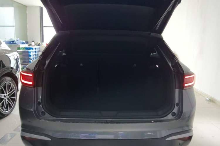 Used Volkswagen ID.4 X 2023 Upgraded Model Pure Long-Range Version Trunk