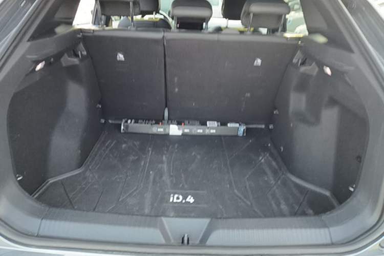 Used Volkswagen ID.4 X 2023 Ultra-Intelligent Long-Range Version Trunk