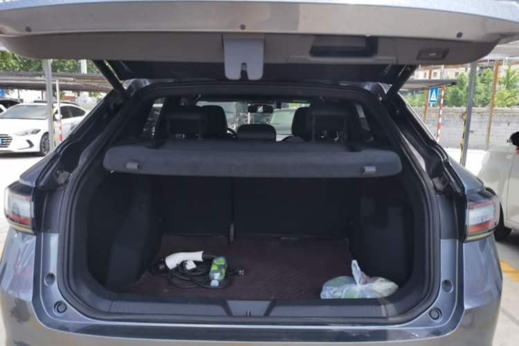 Used Volkswagen ID.4 X 2023 Pure Smart Edition Trunk
