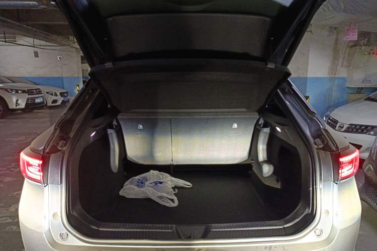 Used Volkswagen ID.4 X 2023 Upgraded Model Ultra-Long Range Version Trunk