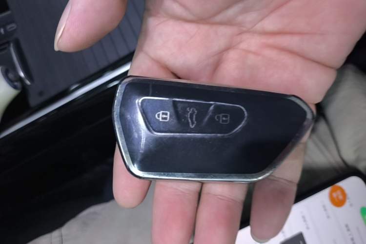 Used Volkswagen ID.4 X 2023 Pure Smart Edition Vehicle Key