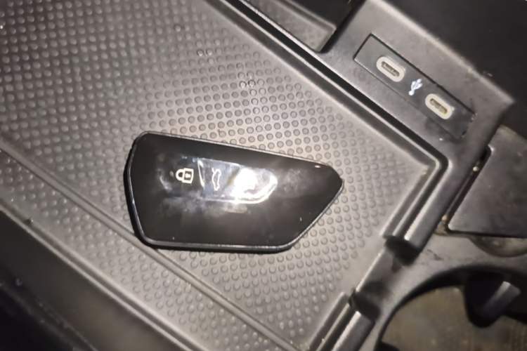 Used Volkswagen ID.4 X 2023 Upgraded Model Pure Long-Range Version Vehicle Key