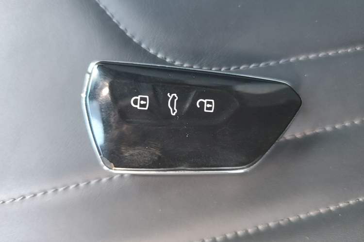 Used Volkswagen ID.4 X 2023 Upgraded Model Ultra-Long Range Version Vehicle Key