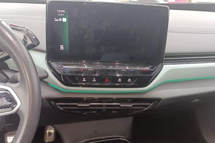 Used Volkswagen ID.4 X 2023 Ultra-Intelligent Long-Range Version Audio And AC Panel