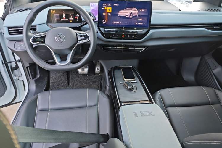 Used Volkswagen ID.4 X 2023 Pure Smart Edition Center Console