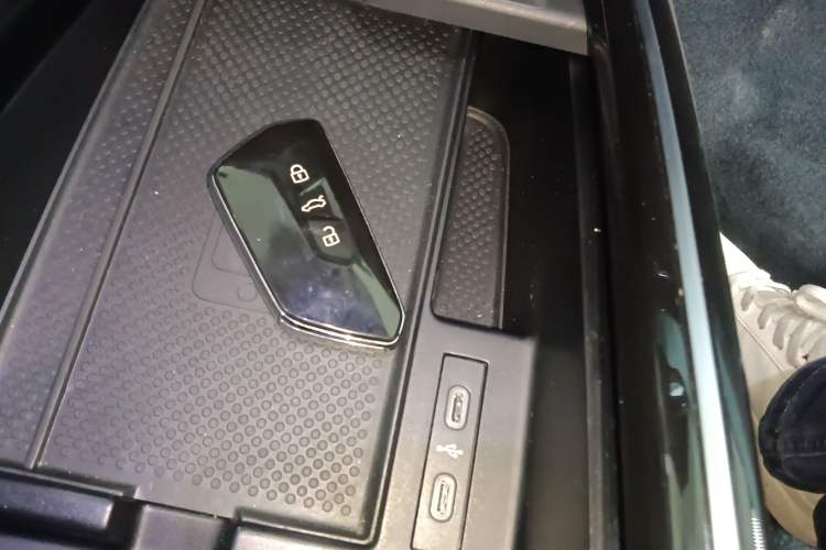 Used Volkswagen ID.4 X 2023 Ultra-Intelligent Long-Range Version Interior 1