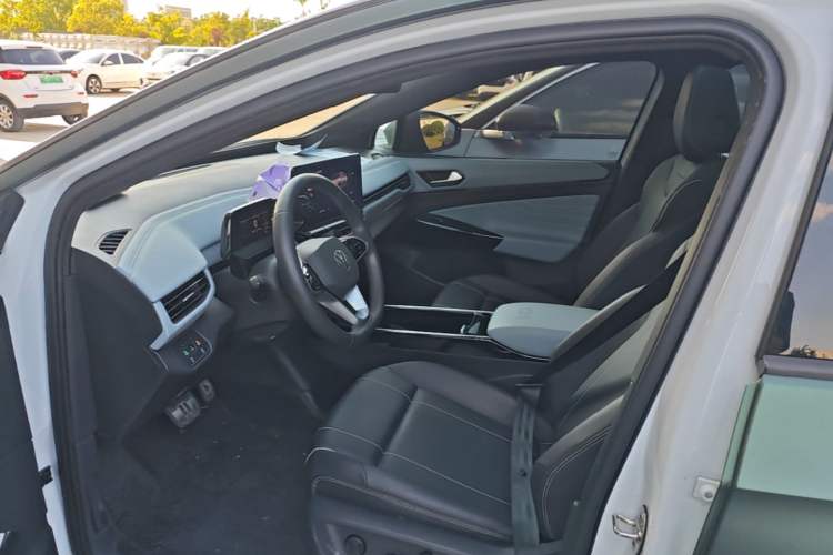 Used Volkswagen ID.4 X 2023 Pure Smart Edition Left Front Seat