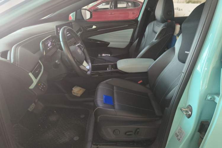 Used Volkswagen ID.4 X 2023 Pure Smart Edition Left Front Seat