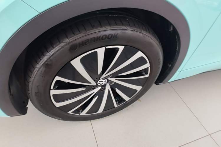 Used Volkswagen ID.4 X 2023 Upgraded Model Ultra-Long Range Version Left Front Wheel Hub
