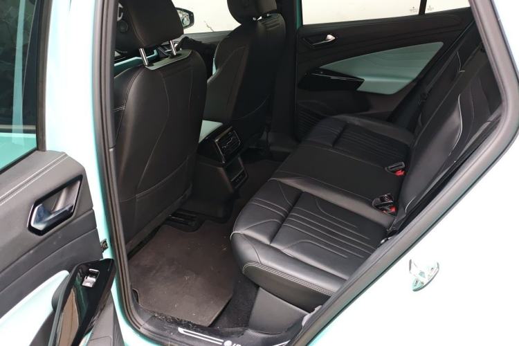 Used Volkswagen ID.4 X 2023 Pure Long-Range Version Left Rear Seat