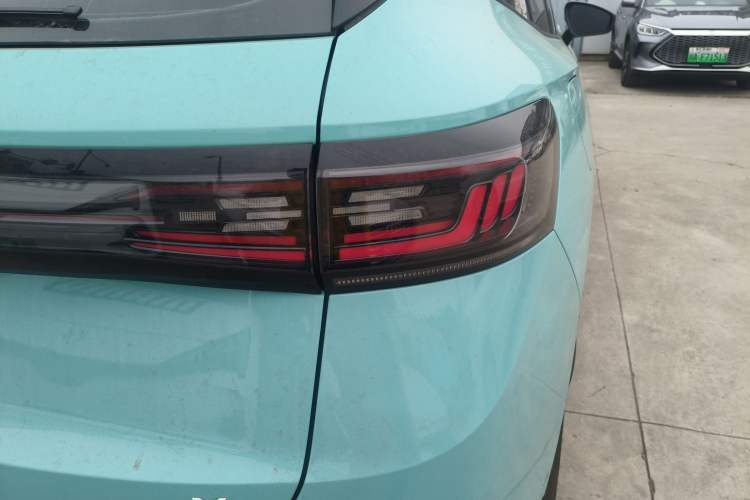 Used Volkswagen ID.4 X 2023 Ultra-Intelligent Long-Range Version Right Rear Taillight